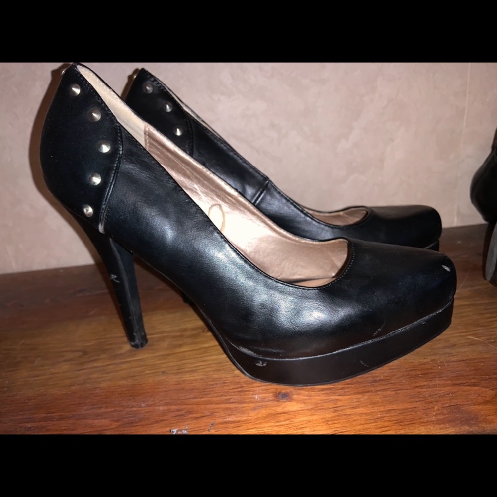 Studded Black Pumps - Picture 2 of 4